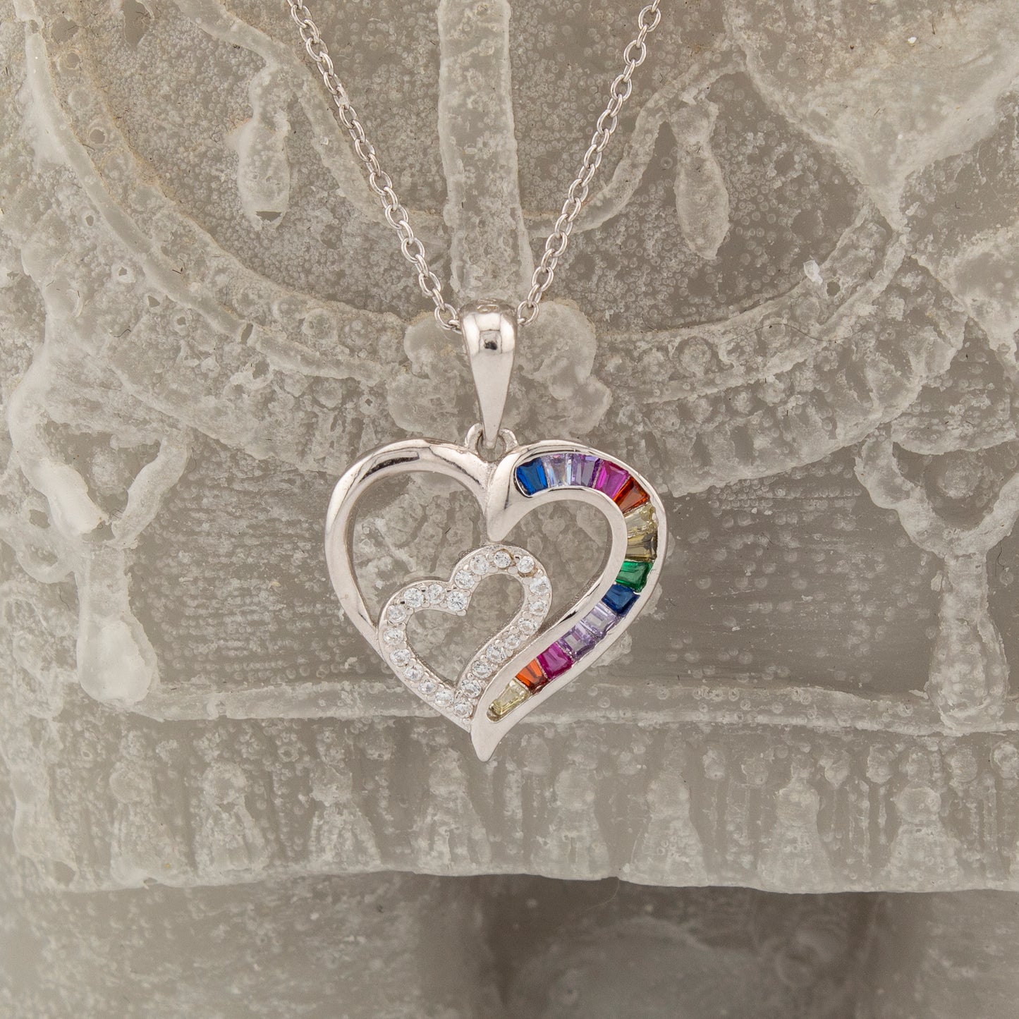 Collar con Colgante Doble Corazón. Zirconitas blanco y multicolor. cadena Forzatina Plata de Ley. baño Rodio. CL1316764R - Henor