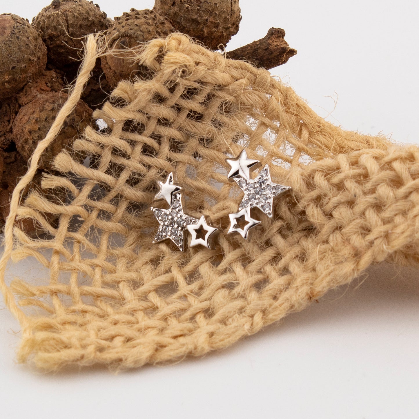 Pendientes Estrellas. Con Zirconita en Plata de Ley y Baño Oro 18K PD2316396O - Henor
