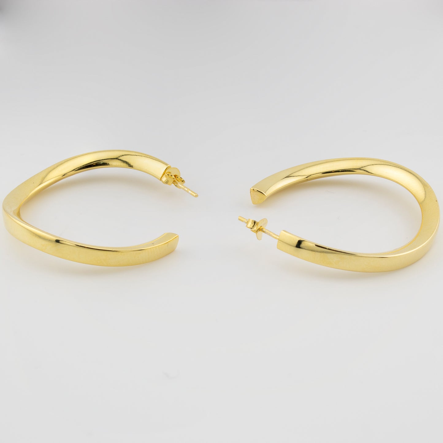 Pendientes Aro - Criolla en cuadrado 4mm en Plata de Ley S925 con baño Oro 18K PD2316826O - Henor