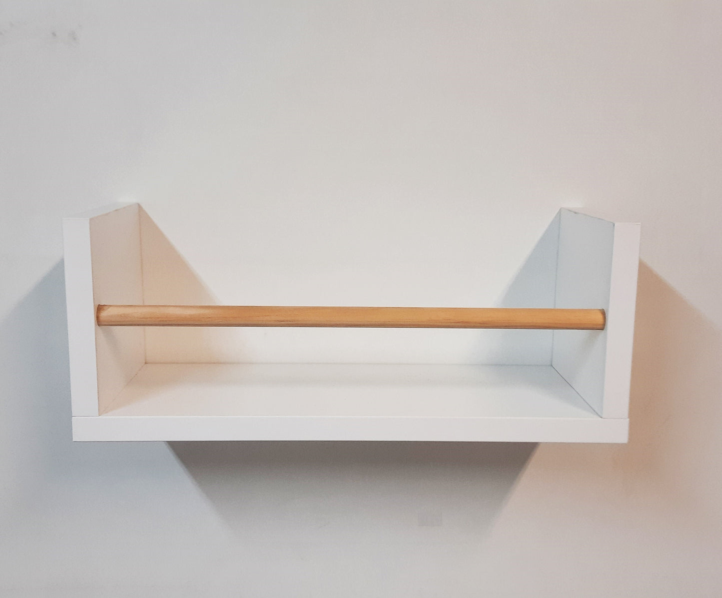 Estante Montessori Libros, Balda Baño, Cocina, Madera 40-50-60-70-80 x 16 x 16 Cm. Blanco y Barra Pino Natural - Henor Mobiliario