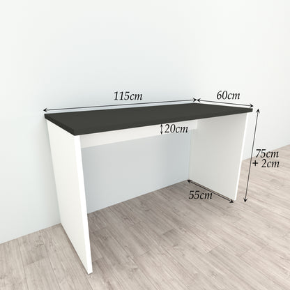 Bürotisch aus Holz mit Nivellierern, 100/115 x 60 x 75 cm, weiß.