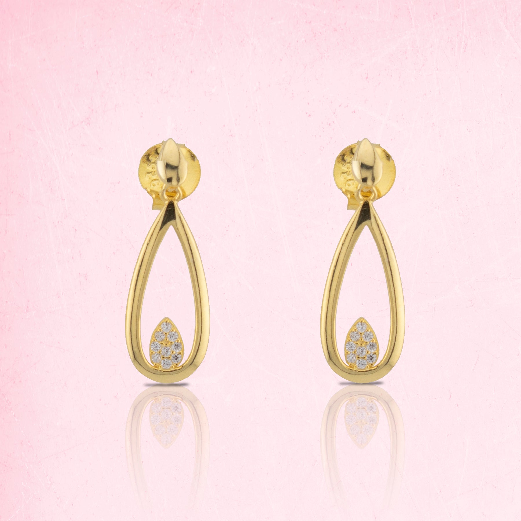 Pendientes dos cuerpos con forma de gota en Plata de Ley 925 bañado Oro 18K. PD2316144O - Henor