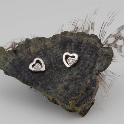 Pendientes doble corazón En fina Plata de Ley S925 con Baño Rodio y Zirconita PD2316473R - Henor