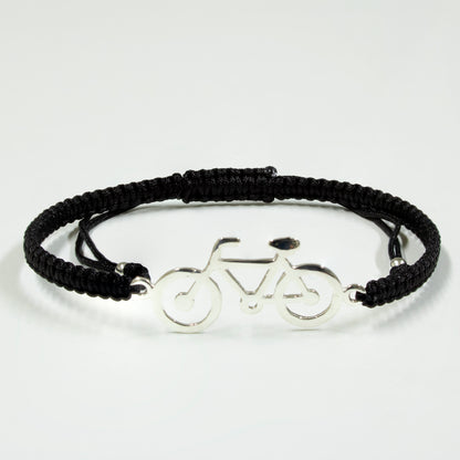 Paddelarmband aus schwarzem Makramee. S925-Sterlingsilber. Natürliches Finish und handpoliert. Schlaufenverschluss PS3315870N