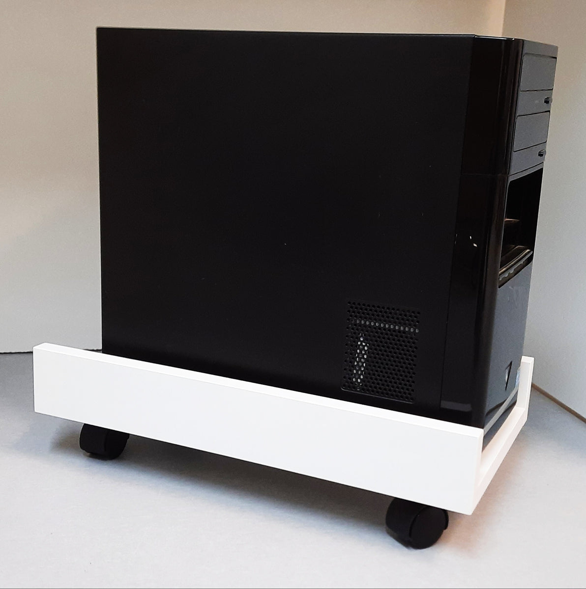 Henor Supporto In Legno Per CPU Con Ruote: Sollevatore Per Computer 25x45x12,5 Cm, Certificato FSC, Colore Bianco - 4